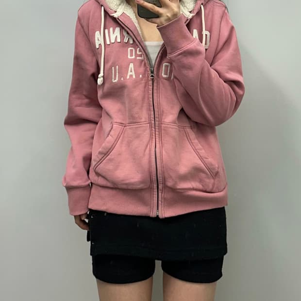 후아유 y2k 와투케 딸기우유 양털 후드집업