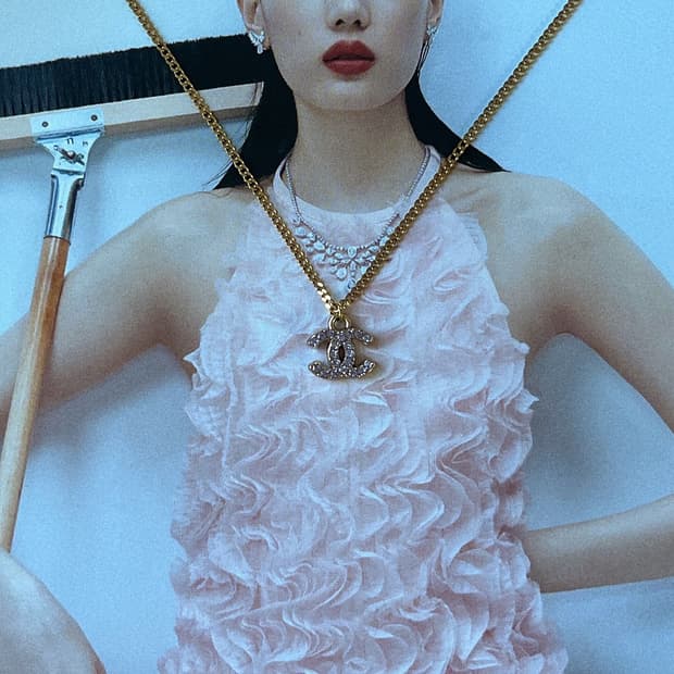 [한정컬러] 샤넬 라벤더 크리스탈 로고 업사이클링 골드 목걸이