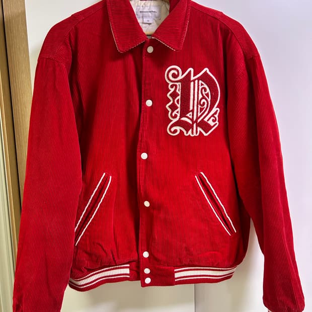 디스이즈네버댓 레드 바시티 m