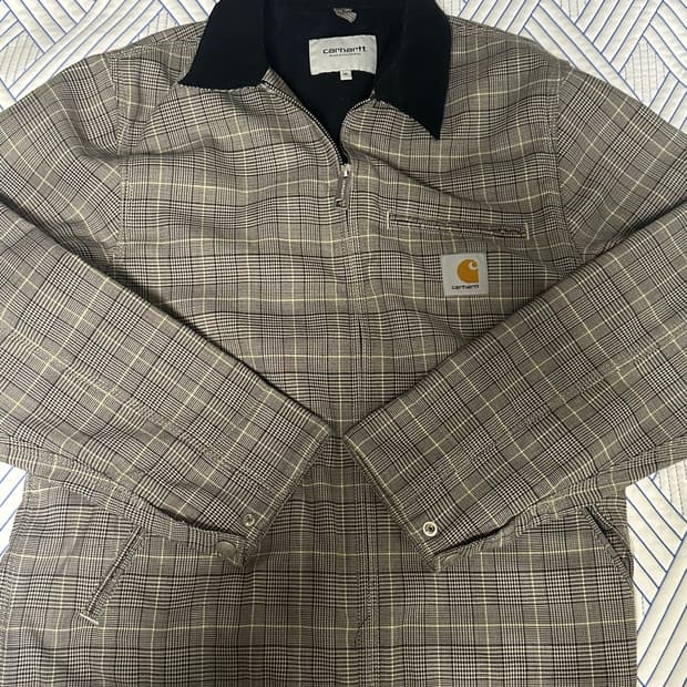 칼하트 wip 디트로이트 자켓