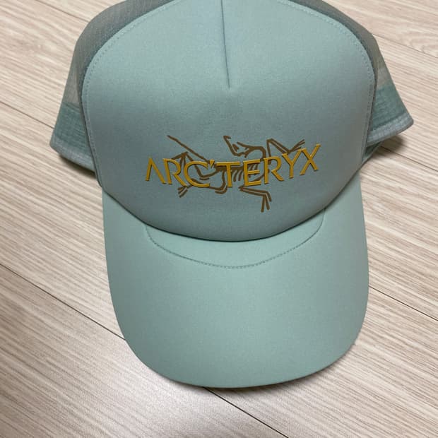 아크테릭스 트리커 캡 모자