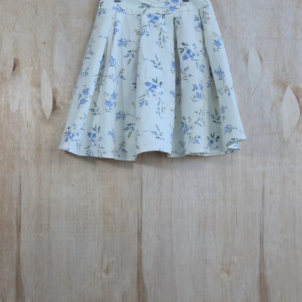 Small 치마바지 블루 플라워 패턴 허리밴딩 
Majestic lego