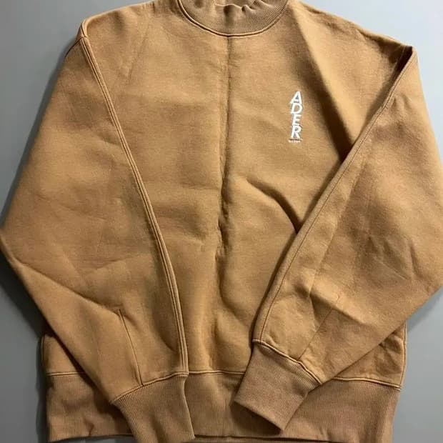 아더에러 16fw 목폴라 맨투맨