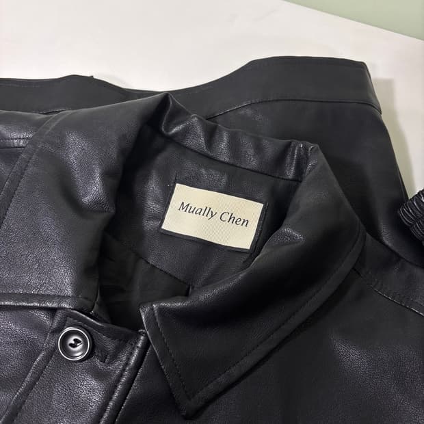 우먼OS MUALLY CHEN 무알리 첸 블랙 4버튼 가죽자켓