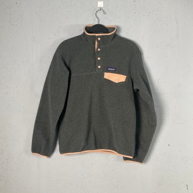 파타고니아 신칠라 풀오버 니켈/피치 (S)
