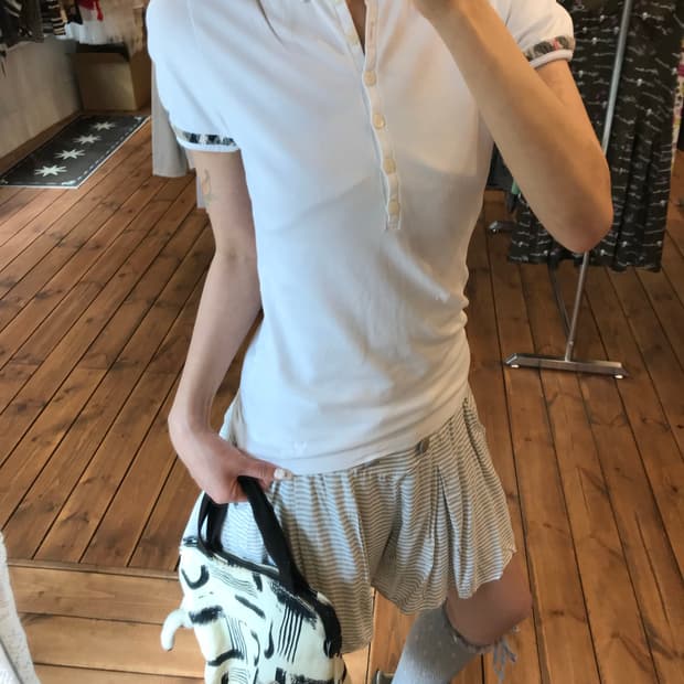 버버리 화이트 카라티