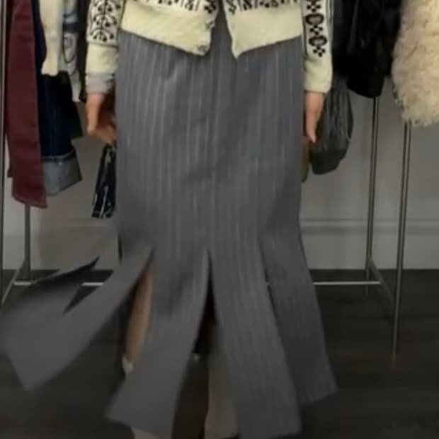 울 절개 트임 플리츠 스커트