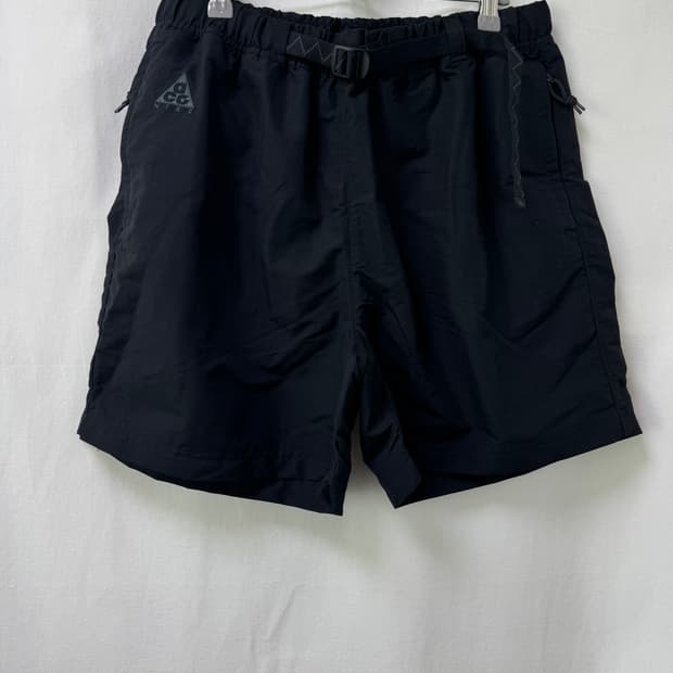 나이키 ACG 쇼츠 M