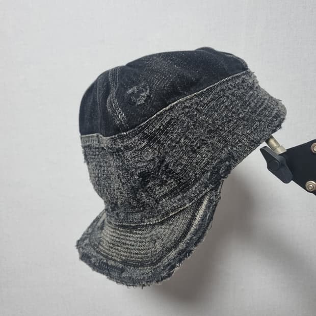 캐피탈 노인과바다 Boro 블랙