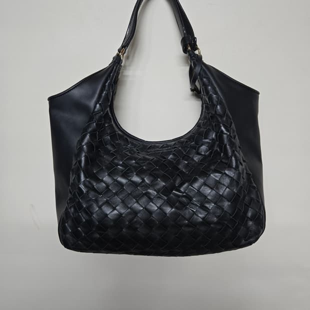 Geiger 가이거   가죽 숄더백