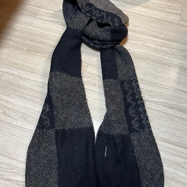 [OS] 폴리테루 에스닉 패턴 머플러 체커보드 블랙 + 브라운