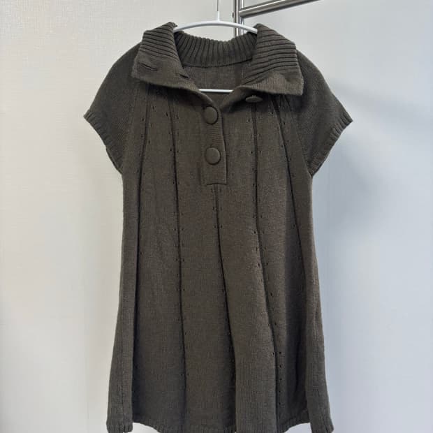 네코 다크 카키 반팔 레이어드 풀오버