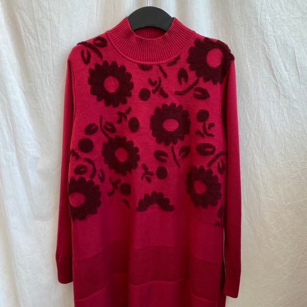 플라워 하이넥 울혼방 니트(L)