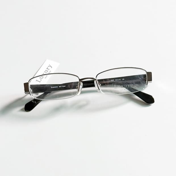 LUXURY EYEWEAR 브론즈 반무테 스퀘어 메탈 빈티지 안경