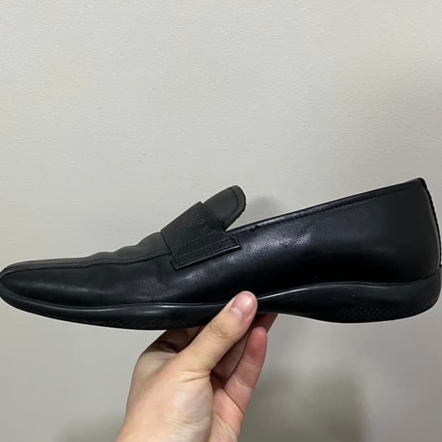 프라다 로퍼 270