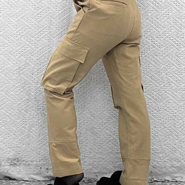 아더에러 스트릿 캐주얼 로고패치 브라운 카고팬츠 30인치 C08071