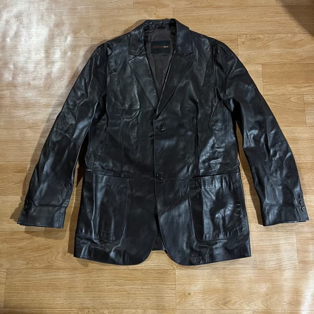 [103] 발리 가죽자켓