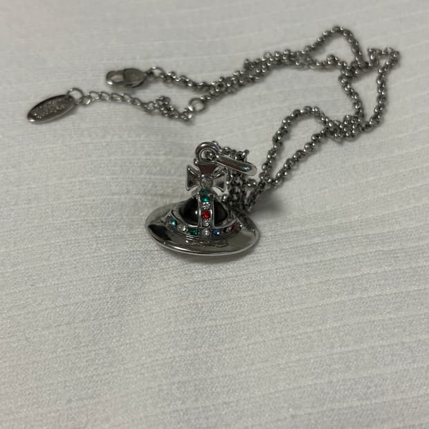 비비안 웨스트우드 orb 목걸이 