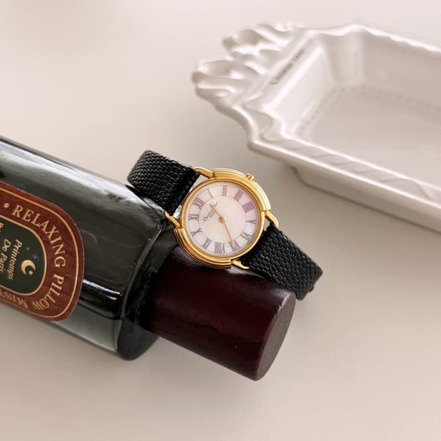 디올 cd 버클 시계 [감정서 포함]