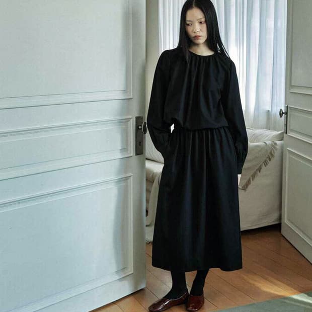 마이스(MAIS) 루즈핏 밴딩 셔링원피스 프리사이즈 새상품