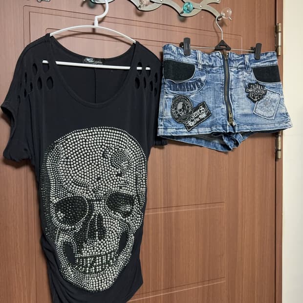 오네갸루 일본 빈티지 락 펑크 y2k 해골 큐빅 티셔츠 데님 와펜 스커트
