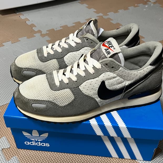 나이키 에어 볼텍스 빈티지 회검 신발 스니커즈 260