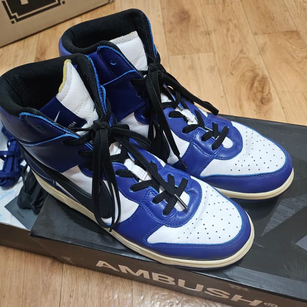 나이키 앰부쉬 덩크 로얄블루 280