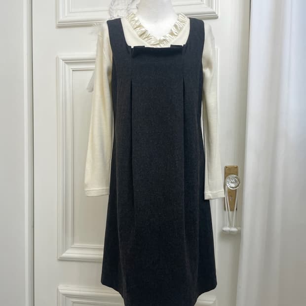 ivory satin frill point knit&black pleat