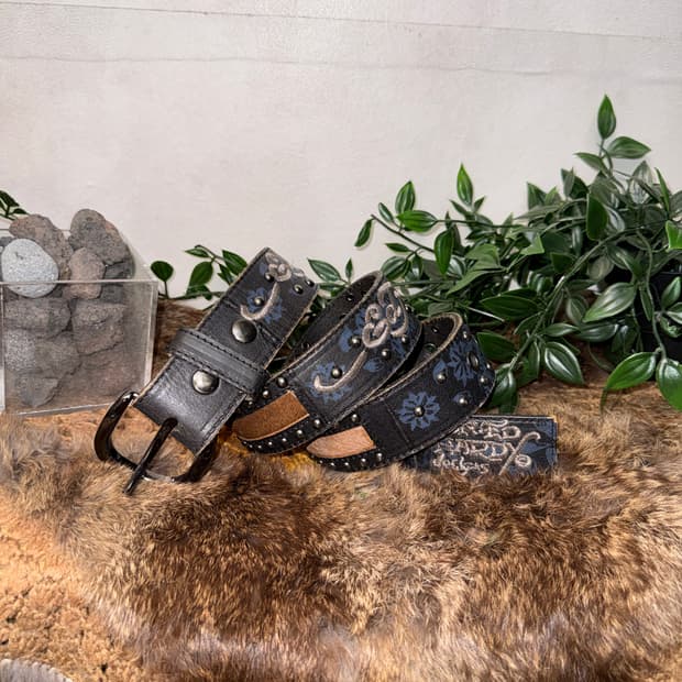 Ed Hardy oriental flower calf fur belt