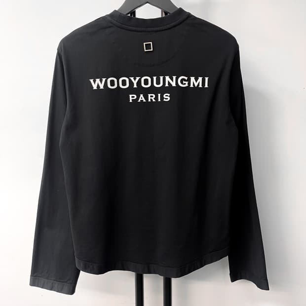 우영미 21s/s 스퀘어 로고 롱슬리브 티셔츠