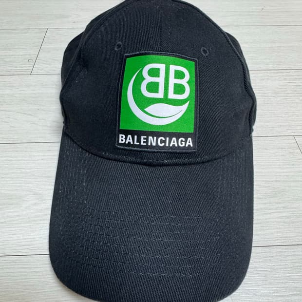 발렌시아가 볼캡 상태AA