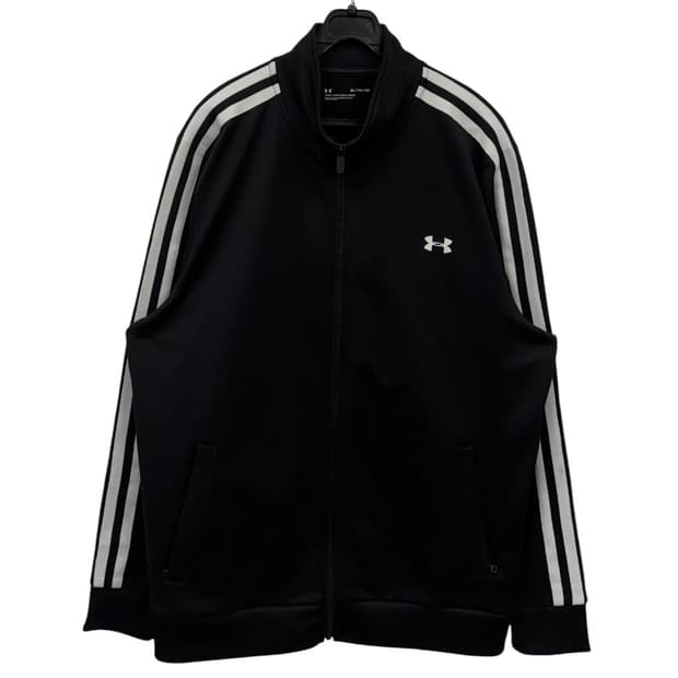 언더아머 트랙탑