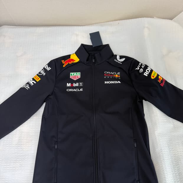 레드불 레이싱 2025 소프트쉘 자켓