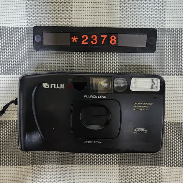 후지 카디아 트레블 미니 듀얼 P 필름카메라
