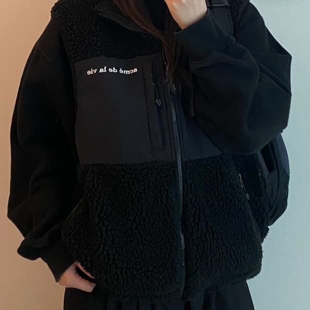 아크메드라비 양털 후리스 베스트