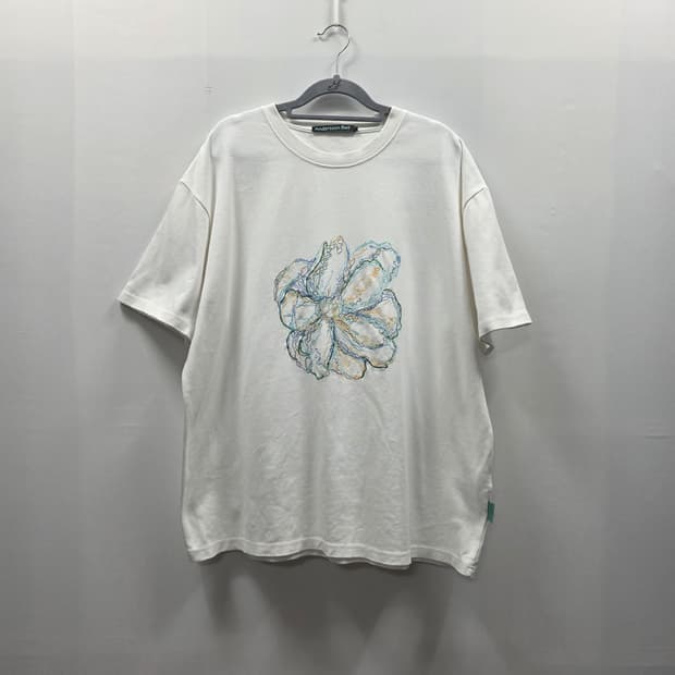 0197 앤더슨벨 반팔티 꽃자수 화이트 L