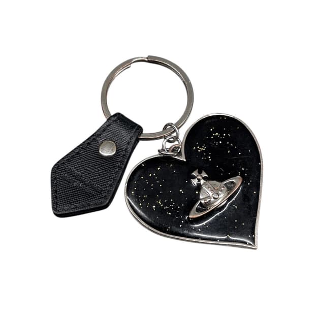 비비안 웨스트 우드 하트 키링