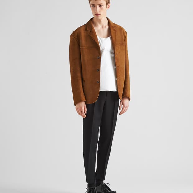 프라다 23fw 스웨이드 자켓 50 (원가1000만원)