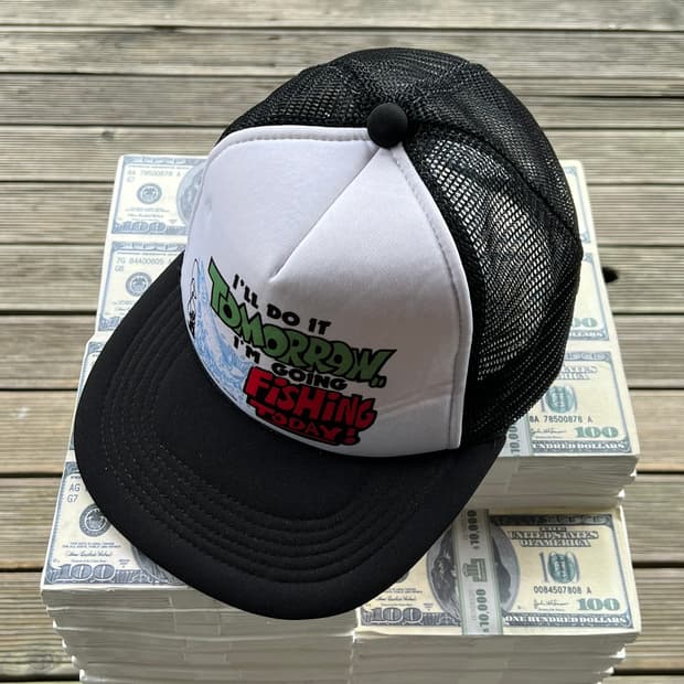 빈티지 트러커캡 노벨티 그래픽 블랙 메쉬캡