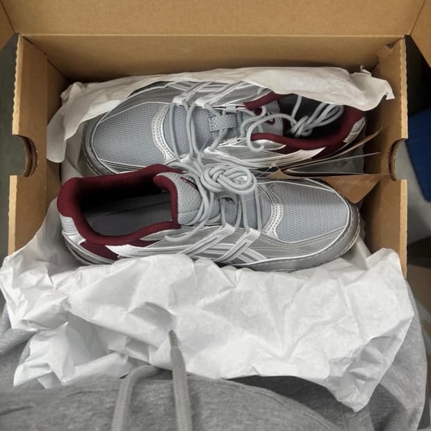 아식스 하이퍼싱크 실버 판매 