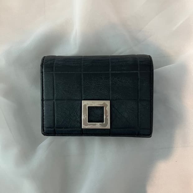 루즈앤라운지 크리스탈루스 삼방마찌 반지갑