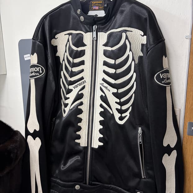 밴슨 본 스켈레톤 라이더 자켓