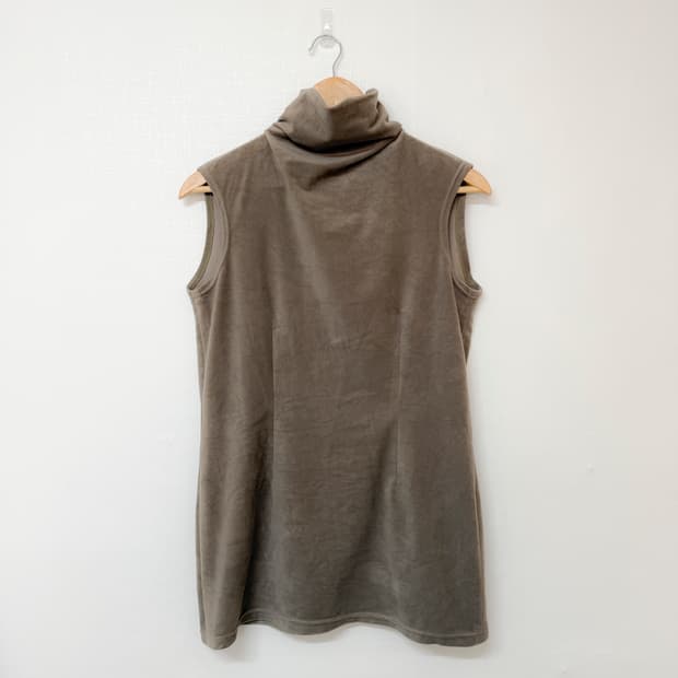 hiroko koshino 터틀넥 슬리브리스