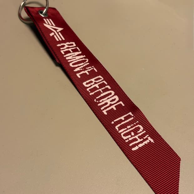 알파인더스트리 레드/블랙택 새제품