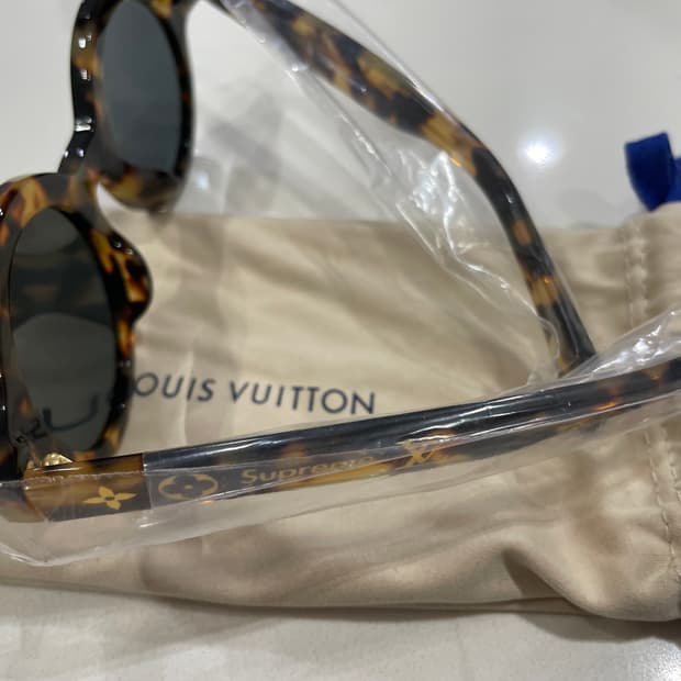 루이비통 x 슈프림 선글라스 새상품