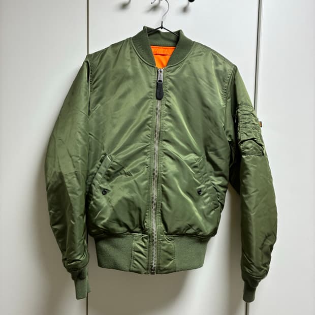 알파인더스트리 ma-1 레귤러핏 리버시블 xs(세이지그린)