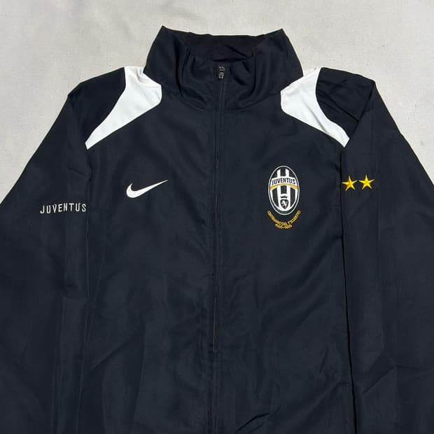 L 나이키 유벤투스 화이트 파이핑 블랙 트랙탑