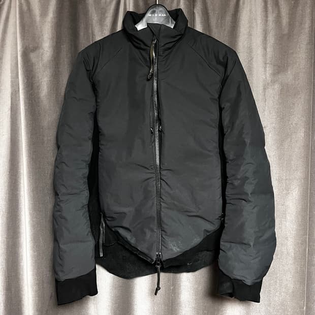 솔로이스트 사슴가죽 프리마로프트 패딩 재킷