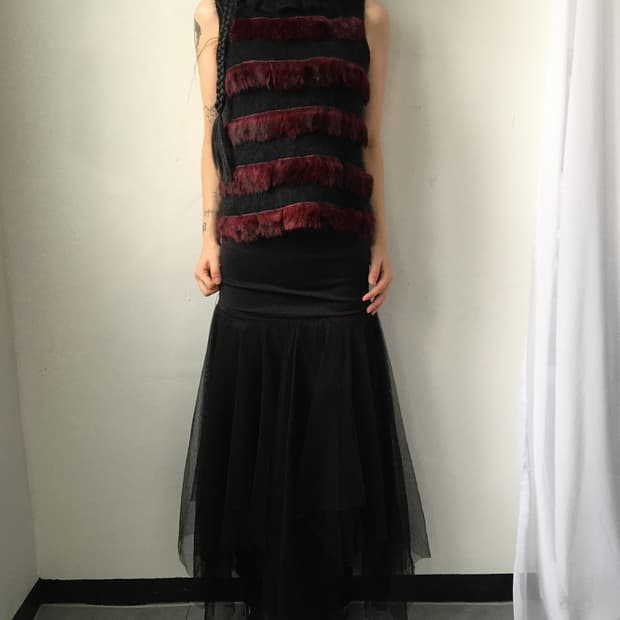 Fur layer high neck knit sleeveless
