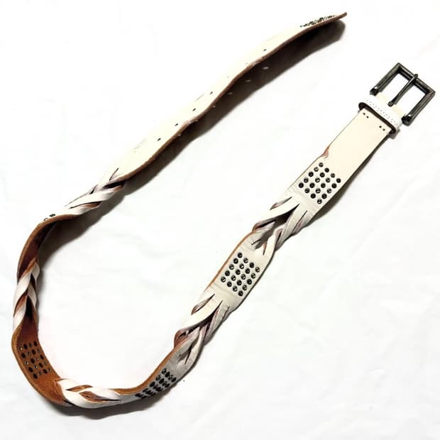 트위스트 스터드 벨트